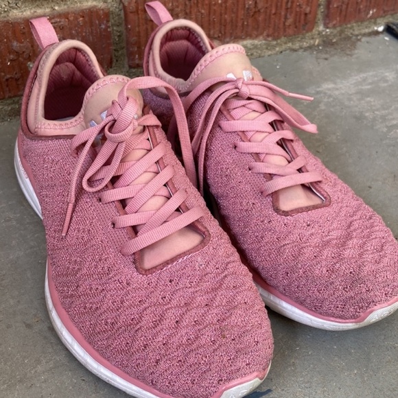 APL  Women's TechLoom Phantom Sneaker in Mauve pink. - Picture 3 of 5